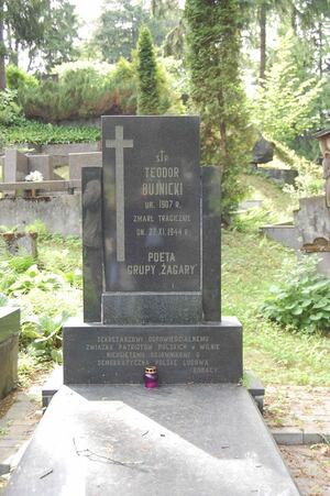 Nagrobek Teodora Bujnickiego na cmentarzu Antokolskim w Wilnie. Miejsce pogrzebania przez komunistyczną bezpiekę egzekutora AK „Rolandzika” w Białymstoku pozostaje nieznane do dzisiaj