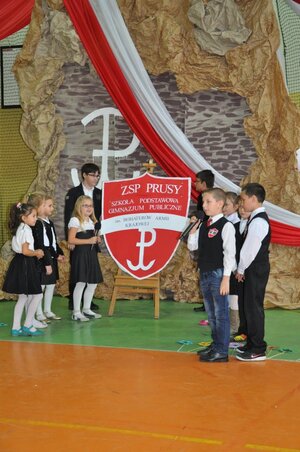 Uroczystość 5. rocznicy nadania imienia Zespołowi Szkół Publicznych w Prusach