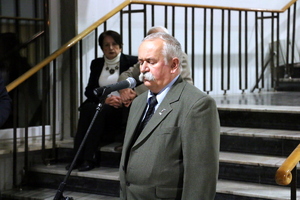 Andrzej Koziar podczas otwarcia wystawy