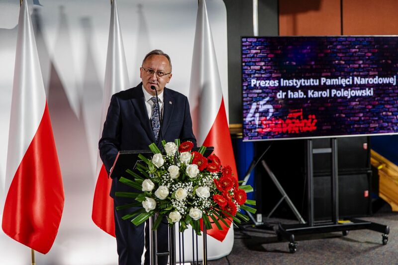 Obchody 45. rocznicy powstania NSZZ „Solidarność”. Na zdj. dr hab. Karol Polejowski, zast. prezesa IPN – Bogatynia, 23 sierpnia 2025. Fot. Agata Ligęcka (IPN)