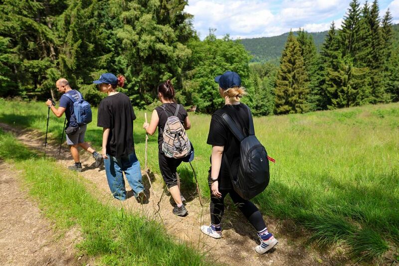 Rajd Szlakiem Kurierów Solidarności w Górach Złotych dla uczniów klasy ósmej SP nr 96 im. Leonida Teligi we Wrocławiu, 18-19 czerwca 2024/ fot. Agata Ligęcka IPN Wrocław