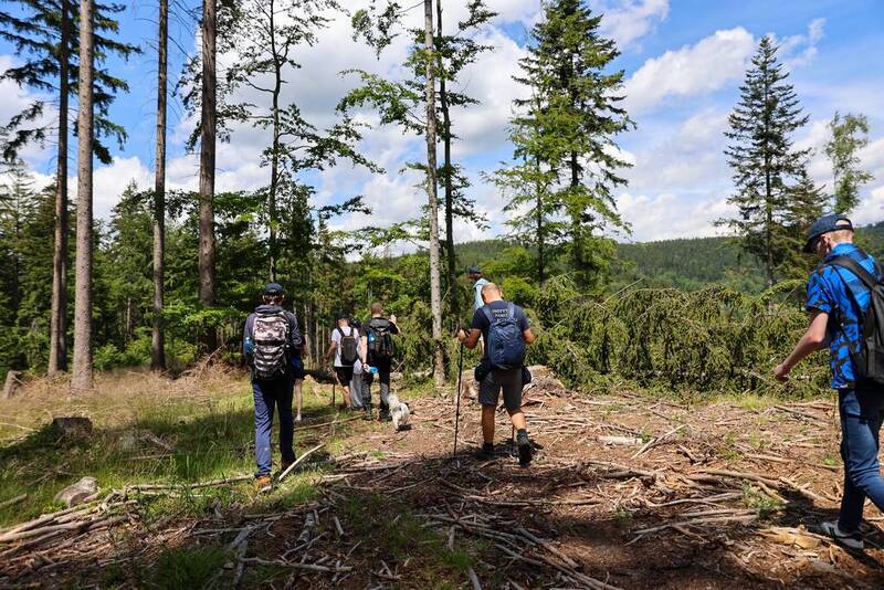 Rajd Szlakiem Kurierów Solidarności w Górach Złotych dla uczniów klasy ósmej SP nr 96 im. Leonida Teligi we Wrocławiu, 18-19 czerwca 2024/ fot. Agata Ligęcka IPN Wrocław