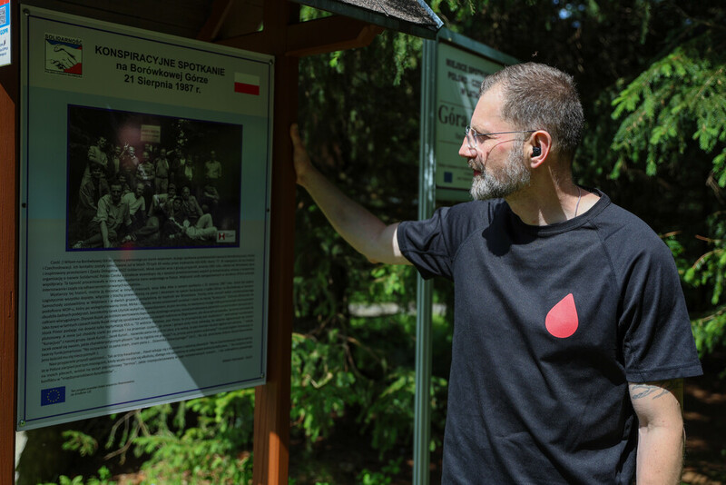 Rajd Szlakiem Kurierów Solidarności w Górach Złotych dla uczniów klasy ósmej SP nr 96 im. Leonida Teligi we Wrocławiu, 18-19 czerwca 2024/ fot. Agata Ligęcka IPN Wrocław