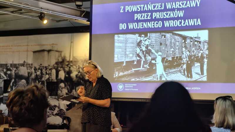 Małgorzata Bojanowska, dyrektor Muzeum Dulag 121 w Pruszkowie. Fot. Iwona Wawrzkowicz / IPN Wrocław