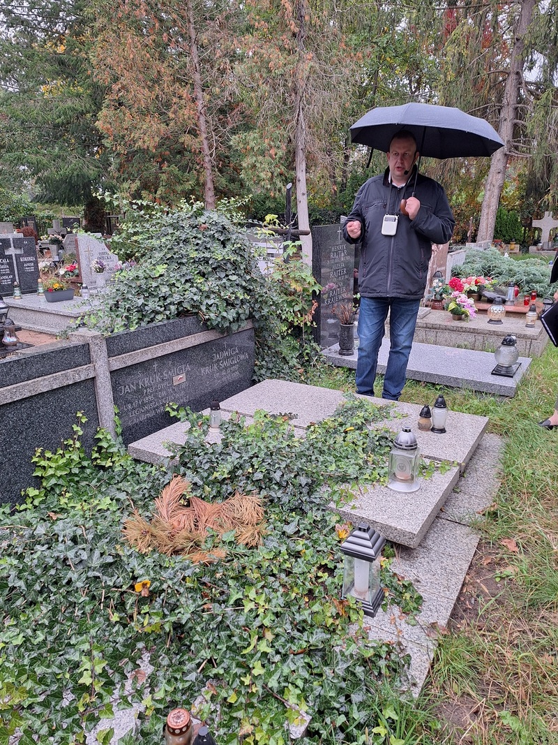 Spacer po cmentarzu św. Rodziny, 10.10.2024, fot. Joanna Czajkowska