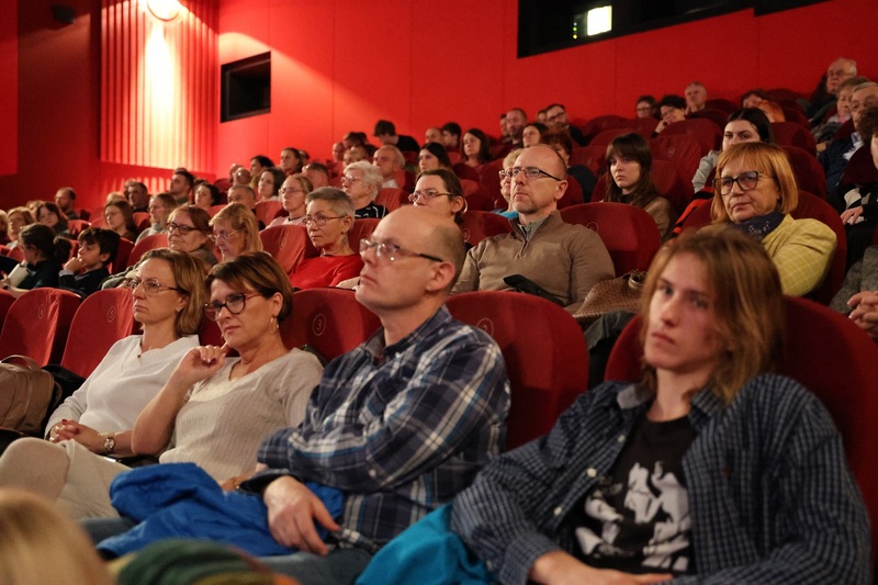Widownia przybyła na premierowy pokaz filmu „Ucieczka”. Fot. Maciej Parysek / IPN Wrocław