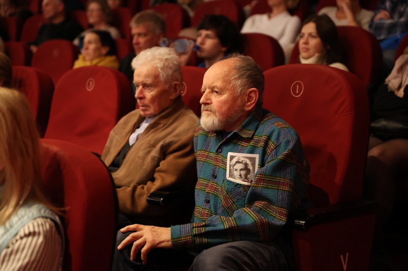Widownia przybyła na premierowy pokaz filmu „Ucieczka”. Fot. Maciej Parysek / IPN Wrocław