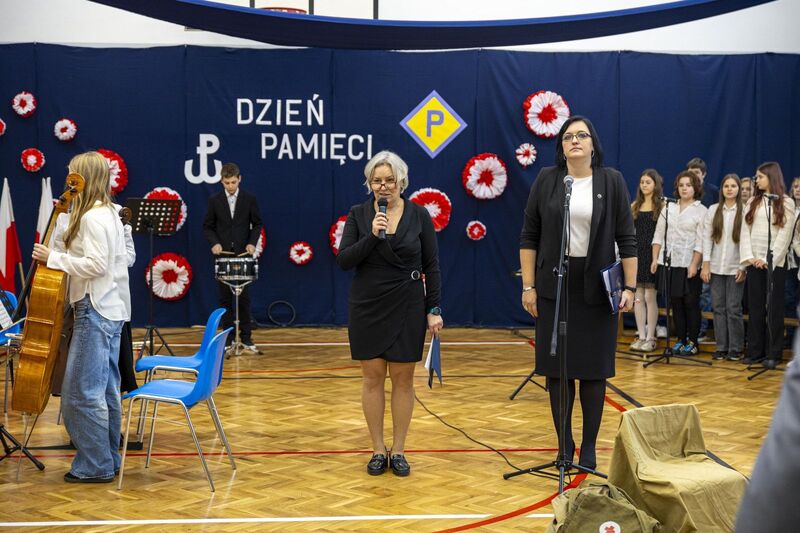 Dzień Pamięci w szkole na Sępolnie. Fot. Agata Ligęcka / IPN Wrocław