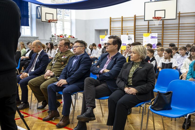 Dzień Pamięci w szkole na Sępolnie. Fot. Agata Ligęcka / IPN Wrocław