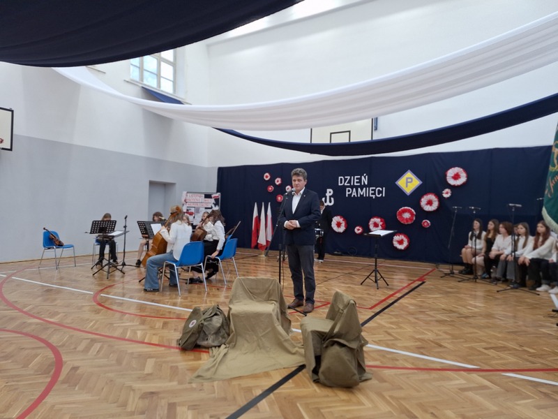 Przemawia Ryszard Kessler – wiceprezydent Wrocławia. Fot. Kamilla Jasińska / IPN Wrocław