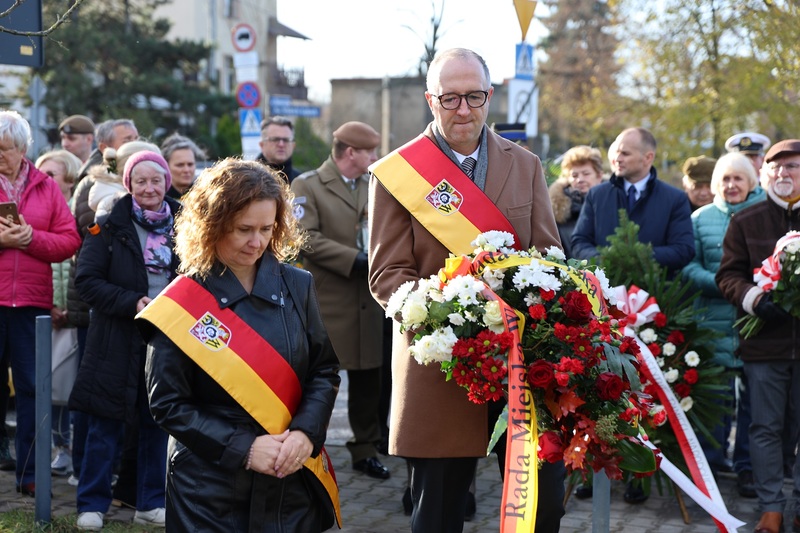 Przewodnicząca Rady Miejskiej Wrocławia Agnieszka Rybczak oraz radny Robert Leszczyński. Fot. Maciej Parysek / IPN Wrocław