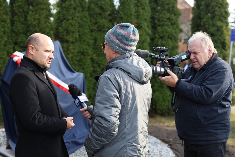 Goście zebrani na uroczystości. Fot. Maciej Parysek / IPN Wrocław