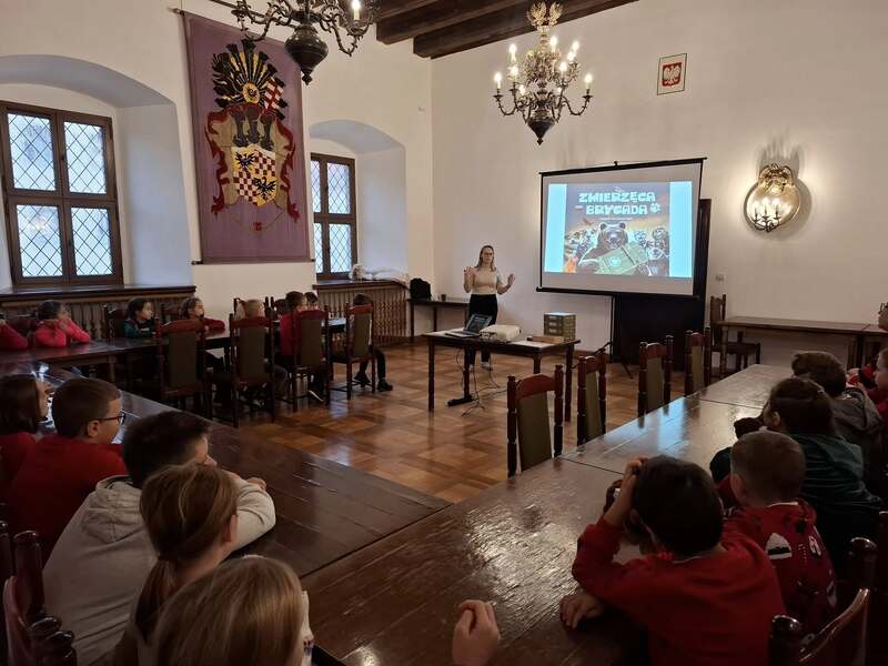 „Zwierzęca brygada” – opowieść o zwierzętach, które odegrały niezwykłą rolę podczas II wojny światowej - Przystanek Historia w Brzegu, 6 grudnia 2024