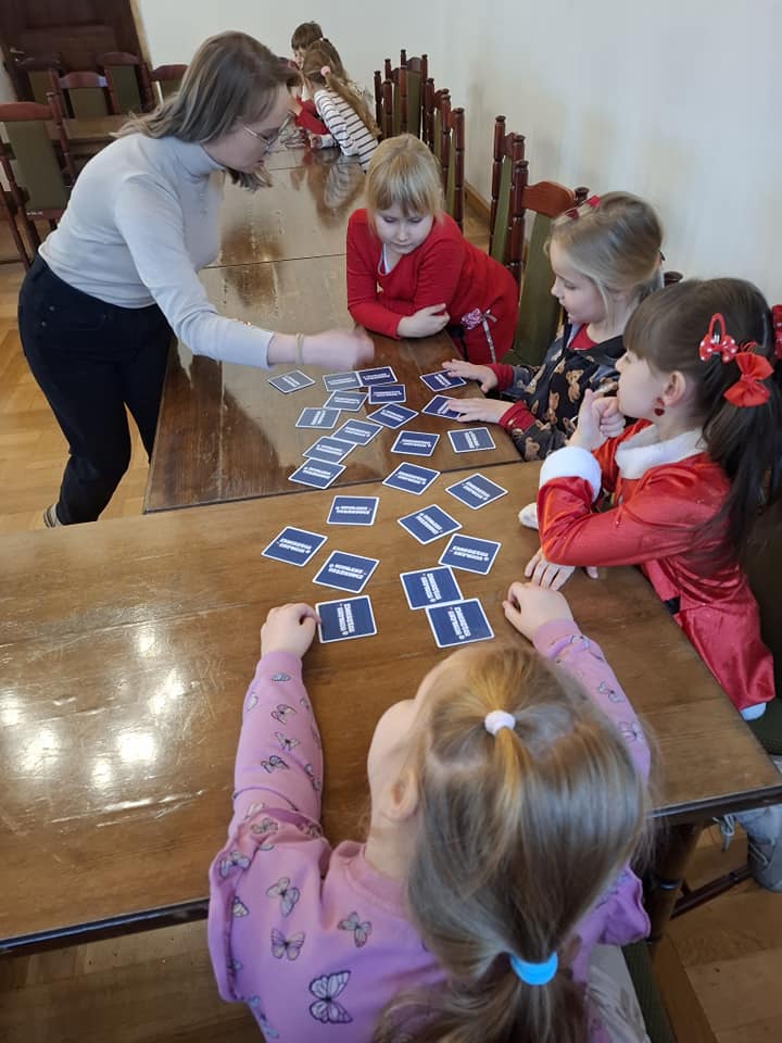 „Zwierzęca brygada” – opowieść o zwierzętach, które odegrały niezwykłą rolę podczas II wojny światowej - Przystanek Historia w Brzegu, 6 grudnia 2024