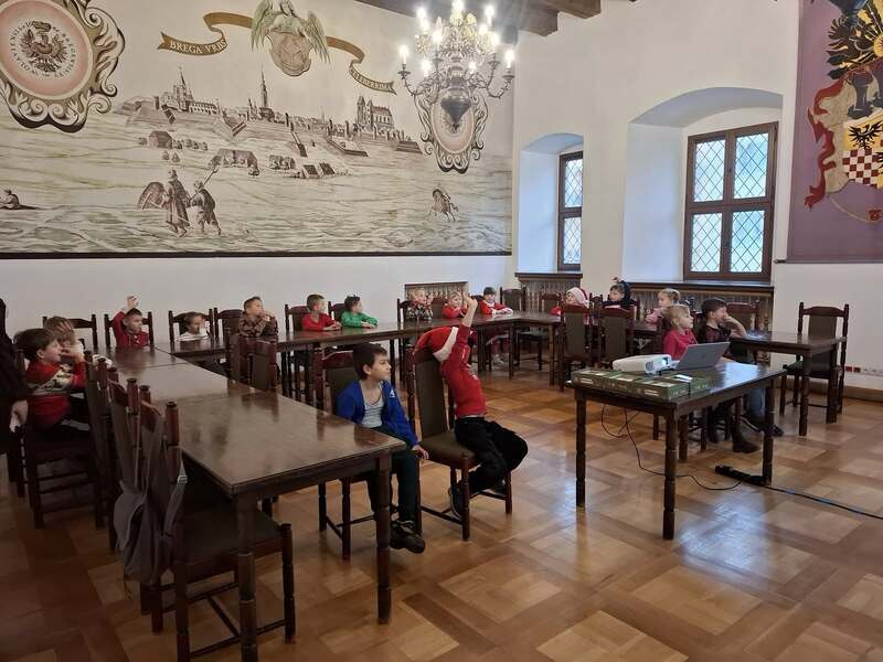 „Zwierzęca brygada” – opowieść o zwierzętach, które odegrały niezwykłą rolę podczas II wojny światowej - Przystanek Historia w Brzegu, 6 grudnia 2024