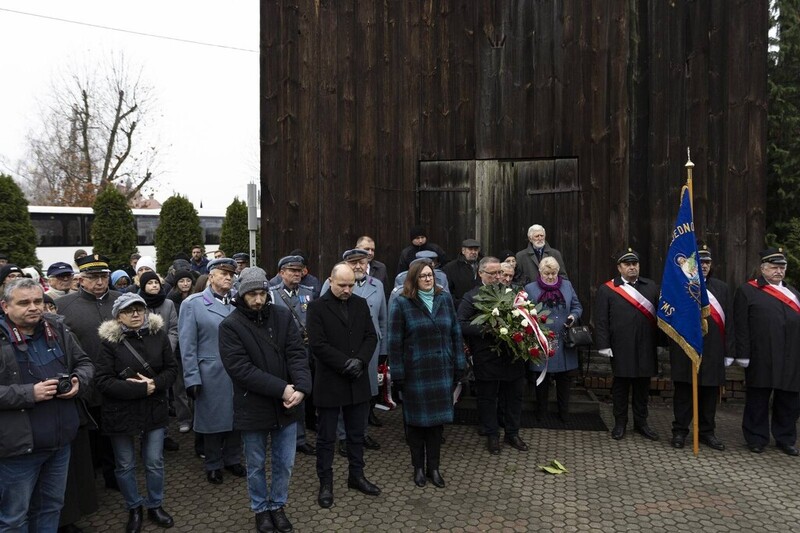 Uroczyste odsłonięcie tablicy pamięci ks. Stanisława Orzechowskiego „Orzecha” - Kobylin, 10 grudnia 2024/ fot. A.Ligęcka/ IPN Wrocław