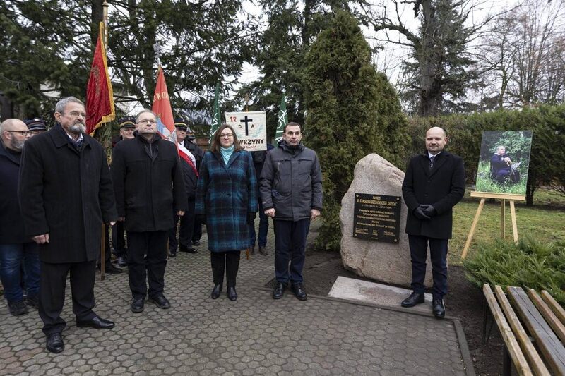 Uroczyste odsłonięcie tablicy pamięci ks. Stanisława Orzechowskiego „Orzecha” - Kobylin, 10 grudnia 2024/ fot. A.Ligęcka/ IPN Wrocław