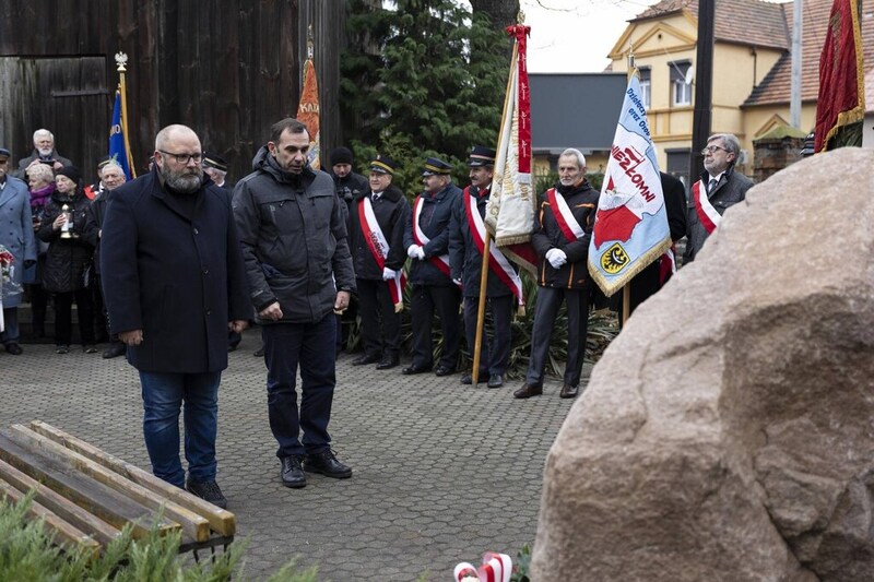 Uroczyste odsłonięcie tablicy pamięci ks. Stanisława Orzechowskiego „Orzecha” - Kobylin, 10 grudnia 2024/ fot. A.Ligęcka/ IPN Wrocław