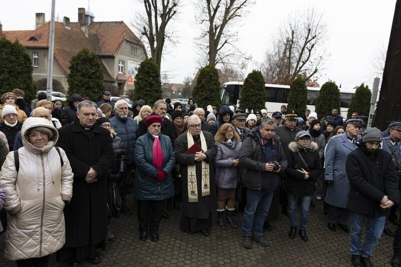 Uroczyste odsłonięcie tablicy pamięci ks. Stanisława Orzechowskiego „Orzecha” - Kobylin, 10 grudnia 2024/ fot. A.Ligęcka/ IPN Wrocław