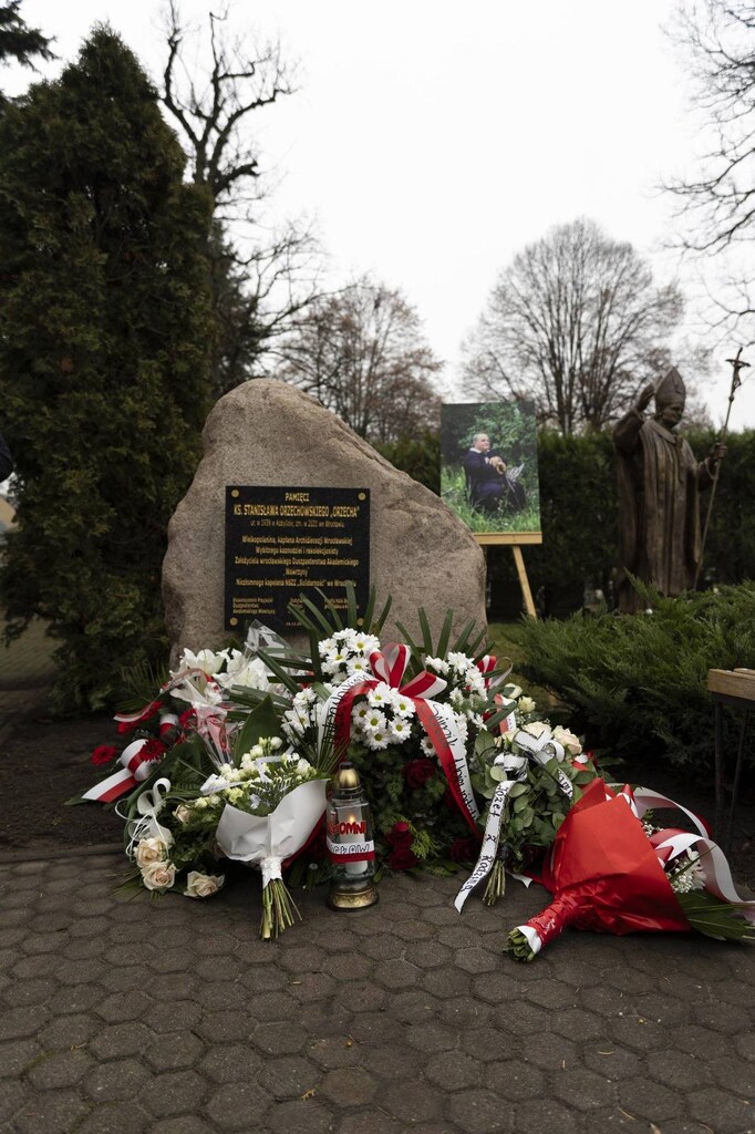 Uroczyste odsłonięcie tablicy pamięci ks. Stanisława Orzechowskiego „Orzecha” - Kobylin, 10 grudnia 2024/ fot. A.Ligęcka/ IPN Wrocław