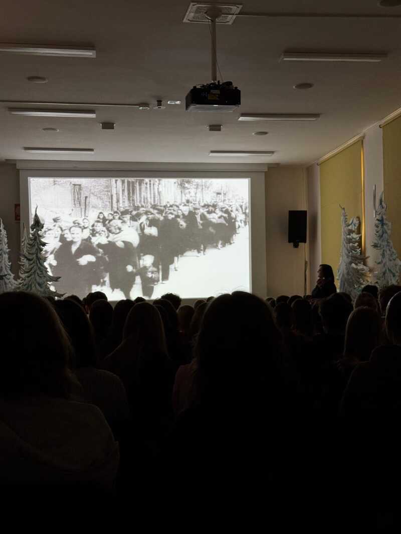 Pokaz filmu w LO w Trzebnicy. Fot. Agnieszka Wrzesińska