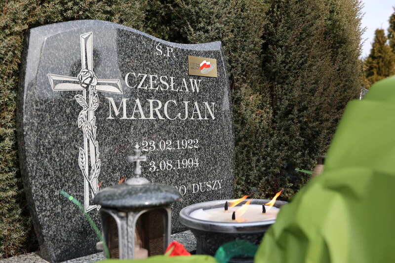 Projekt Ocalamy. Uroczystość przy grobie weterana walk o wolność i niepodległość Polski Czesława Marcjana - Budzów, 25 lutego 2025/ fot. M.Parysek IPN Wrocław