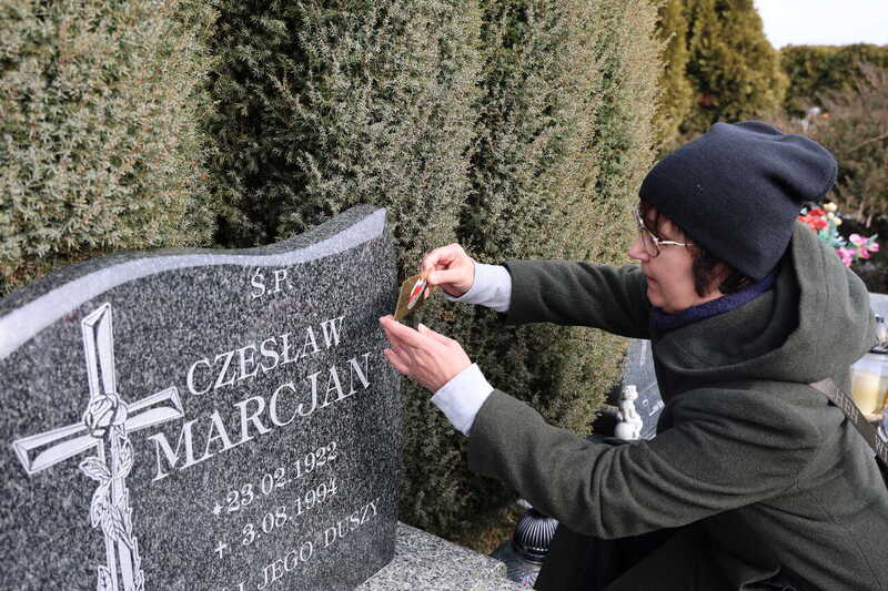 Projekt Ocalamy. Uroczystość przy grobie weterana walk o wolność i niepodległość Polski Czesława Marcjana - Budzów, 25 lutego 2025/ fot. M.Parysek IPN Wrocław