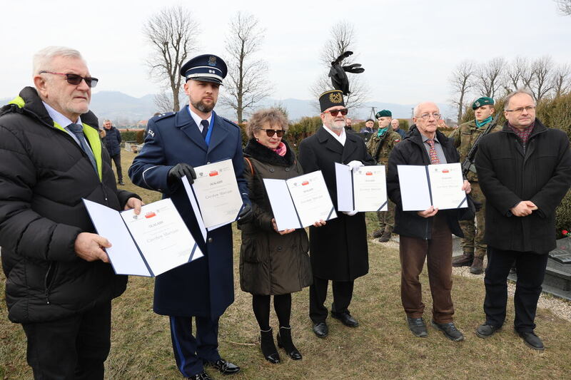Projekt Ocalamy. Uroczystość przy grobie weterana walk o wolność i niepodległość Polski Czesława Marcjana - Budzów, 25 lutego 2025/ fot. M.Parysek IPN Wrocław