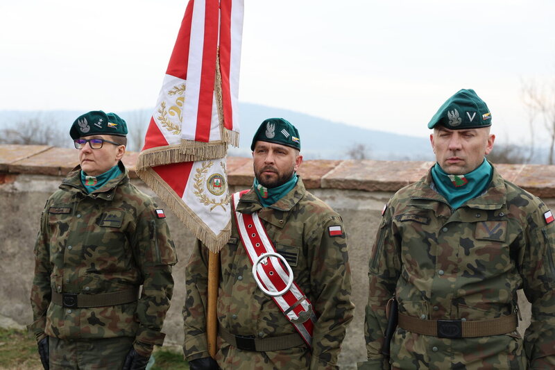 Projekt Ocalamy. Uroczystość przy grobie weterana walk o wolność i niepodległość Polski Czesława Marcjana - Budzów, 25 lutego 2025/ fot. M.Parysek IPN Wrocław