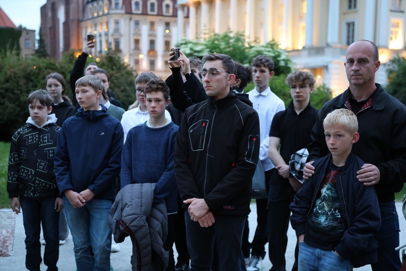 W godzinę śmierci rtm. Witolda Pileckiego, Wrocław po raz kolejny uczci jego pamięć. Podobnie było w Łagiewnikach, Oleśnicy i Jordanowie Śląskim - 25 maja 2025/ fot. M.Parysek IPN Wrocław