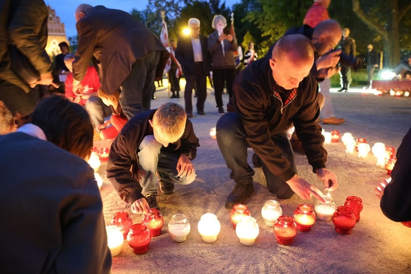 W godzinę śmierci rtm. Witolda Pileckiego, Wrocław po raz kolejny uczci jego pamięć. Podobnie było w Łagiewnikach, Oleśnicy i Jordanowie Śląskim - 25 maja 2025/ fot. M.Parysek IPN Wrocław