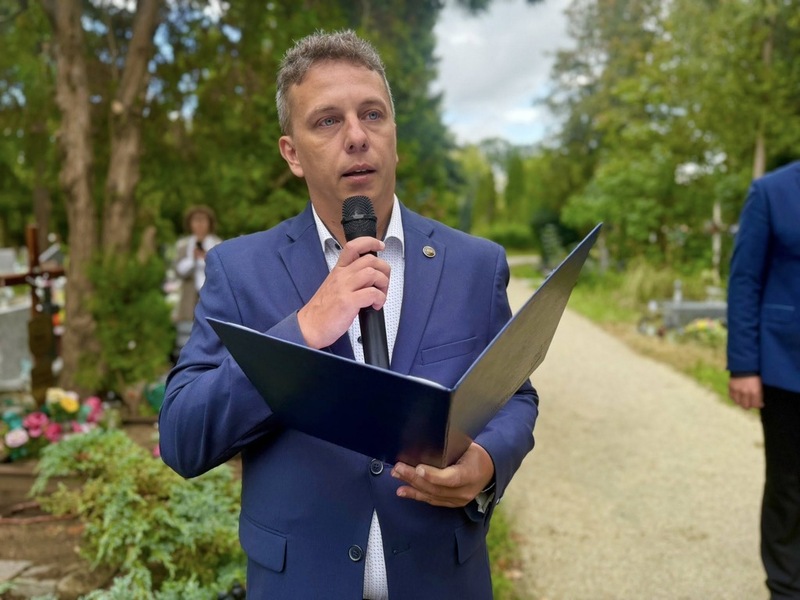 Na zdjęciu Przemysław Mandela z Oddziałowego Biura Upamiętnienia Walk i Męczeństwa Instytut Pamięci Narodowej Oddział we Wrocławiu