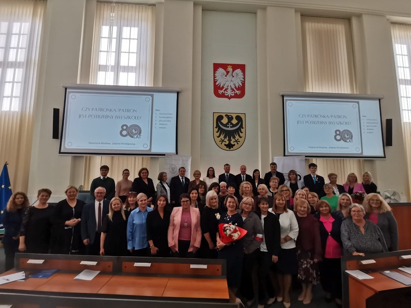 Zdjęcie grupowe wszystkich uczestników konferencji