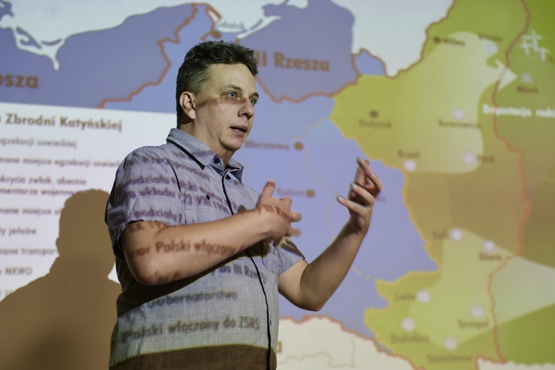 na zdjęciu prelegent Przemysław Mandela