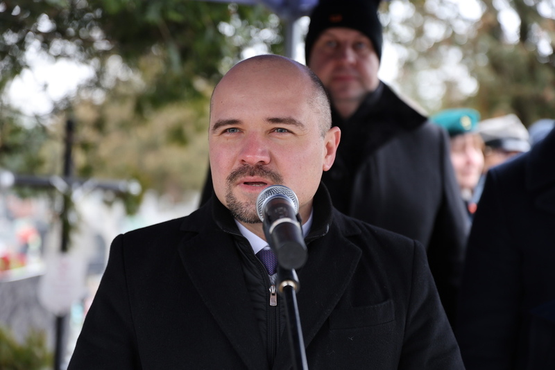 na zdjęciu podczas przemówienia dyrektor IPN Wrocław