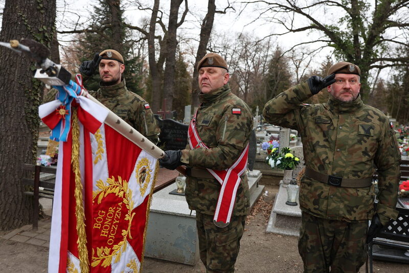 na zdjęciu poczet sztandarowy WOT