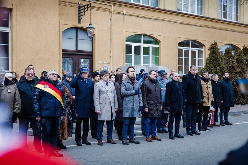 zdjęcie prezentuje uczezstników wydarzenia