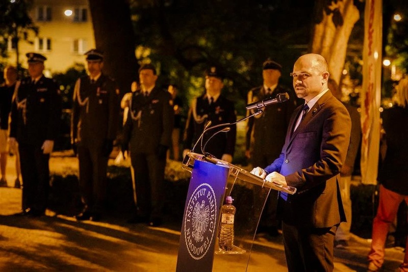 25 maja – w rocznicę zamordowania z wyroku komunistycznego sądu w więzieniu na warszawskim Mokotowie rtm. Witolda Pileckiego – w całym kraju zapłonęły znicze pamięci. Światła zapłonęły także w miejscach na Dolnym Śląsku związanych z Rotmistrzem - Wrocław, 25 maja 2026/ fot. A.Ligęcka