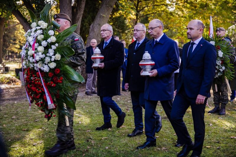 Bohaterowie polskiego podziemia niepodległościowego spoczęli na Cmentarzu Osobowickim - Wrocław, 21 października 2026