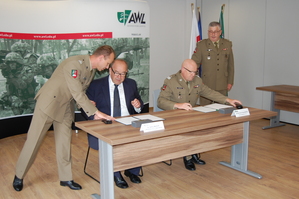 Podpisanie umowy o współpracy pomiędzy IPN i AWL