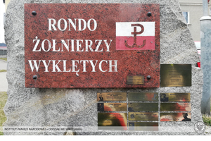 Oleśnica – umieszczenie tabliczki poświęconej przywódcom IV Zarządu Zrzeszenia „Wolność i Niezawisłość”.