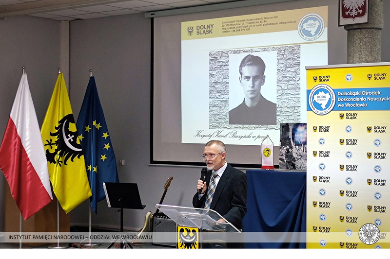 Seminarium „Krzysztof Kamil Baczyński w poezji” w Dolnośląskim Ośrodku Doskonalenia Nauczycieli – Wrocław, 26 sierpnia 2021