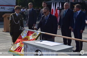 Prezentacja sztandaru oraz złożenie przysięgi wojskowej przez żołnierzy 16 Dolnośląskiej Brygady Obrony Terytorialnej – Wrocław, 27 września 2021