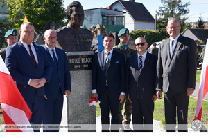 Odsłonięcie pomnika rotmistrza Witolda Pileckiego – Łagiewniki (pow. dzierżoniowski), 1 października 2021
