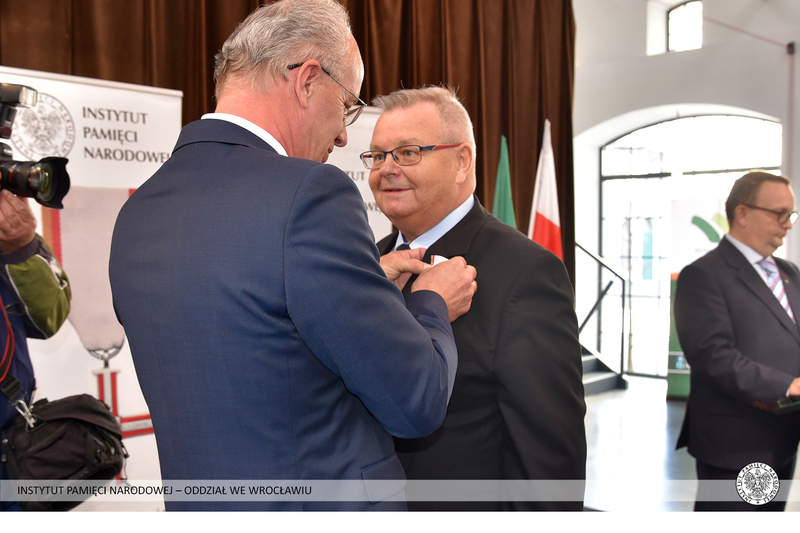 Uroczystość wręczenia Krzyży Wolności i Solidarności – Wałbrzych, 29 października 2021