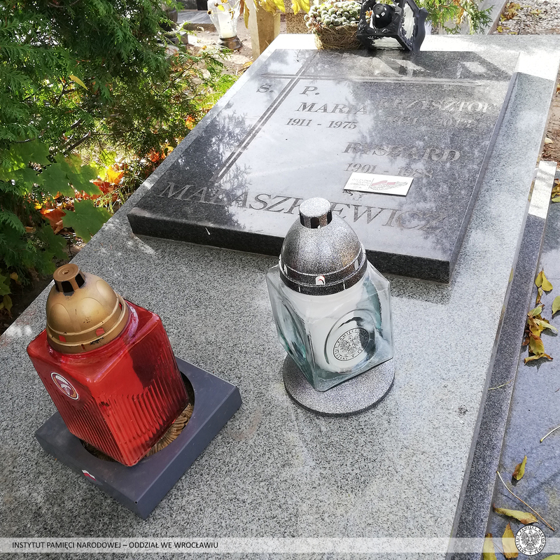 Znicze na dolnośląskich grobach bohaterów walk o wolność Polski