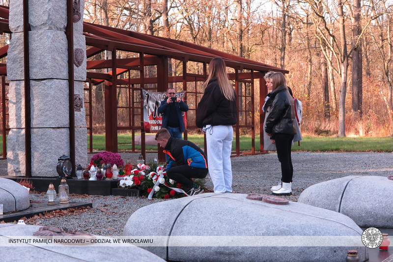 Terenowa lekcja historii o losach żołnierzy NSZ ze zgrupowania kpt. Henryka Flamego „Bartka” – Kluczbork, 9 listopada 2021