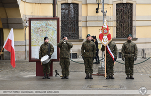 Asysta wojskowa wystawiona przez 10 Wrocławski Pułk Dowodzenia.