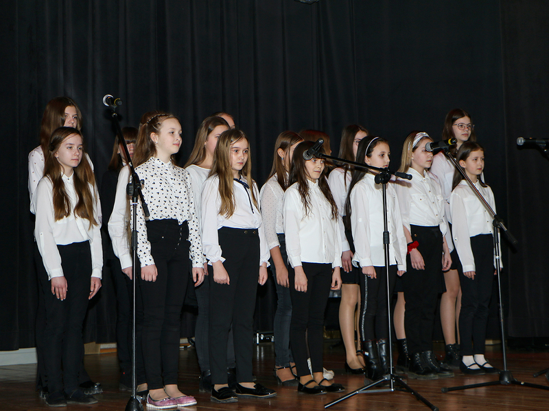 Gala podsumowująca Dolnośląski Konkurs Poetycki pt. „W podziękowaniu za beatyfikację Księdza Kardynała Stefana Wyszyńskiego” (fot. SP im. J. Badury w Międzyborzu).