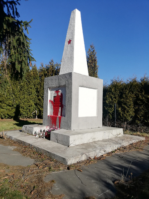 Demontaż pomnika poświęconego Armii Czerwonej w Garncarsku (gm. Sobótka) – 20 kwietnia 2022